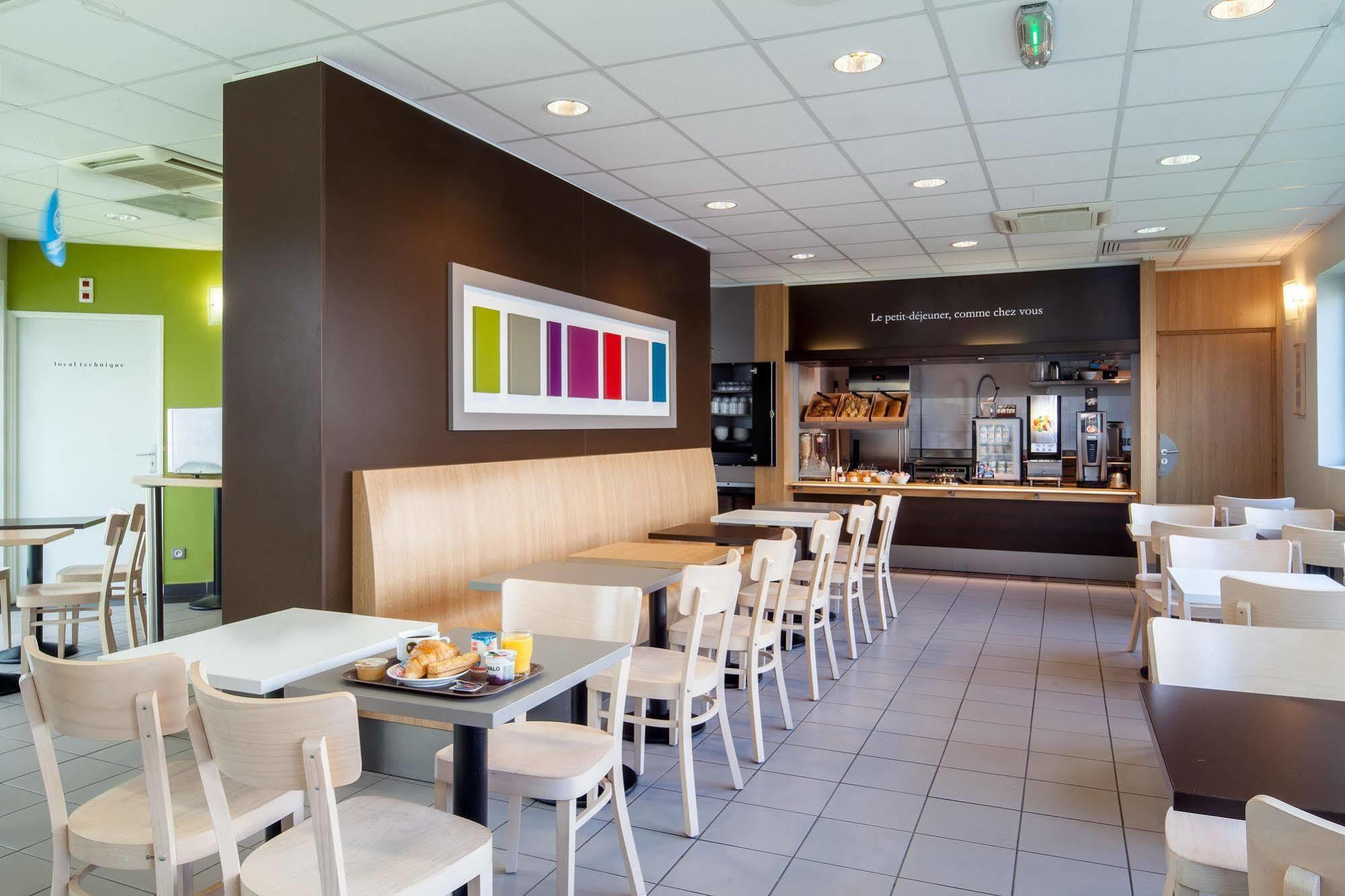 B&B Hotel Lille Tourcoing Centre Exterior photo